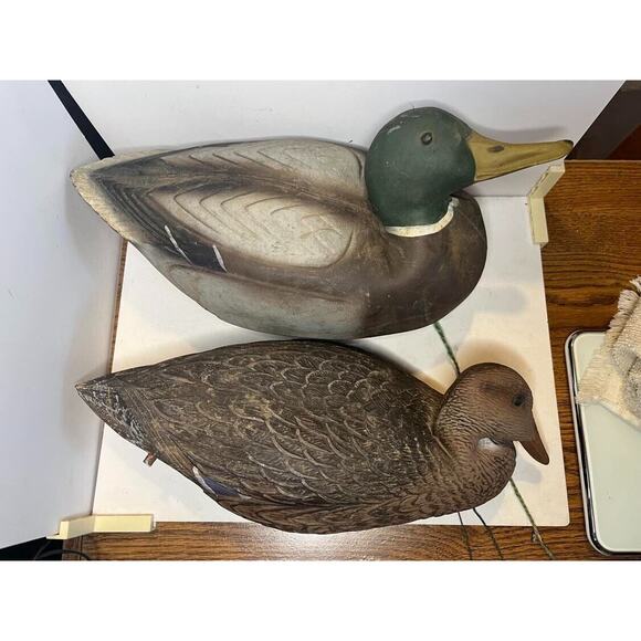 Vintage Neumann & Bennetts Decoy Rubber Duck- Inflatable Hen & Unmarked Mallard - Picture 2 of 3